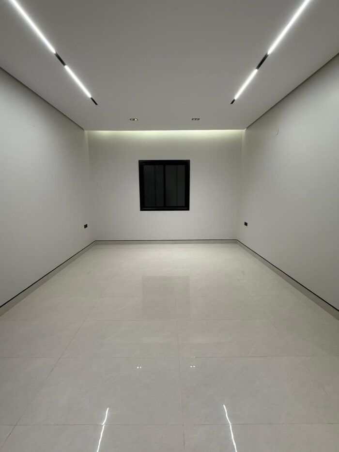 ⁦فيلا فاخرة مع شقة مستقلة للبيع بحي المعيزلية - شرق الرياض⁩ - الصورة ⁦3⁩