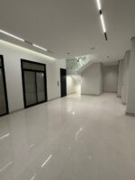 ⁦فيلا فاخرة مع شقة مستقلة للبيع بحي المعيزلية - شرق الرياض⁩ - الصورة ⁦10⁩