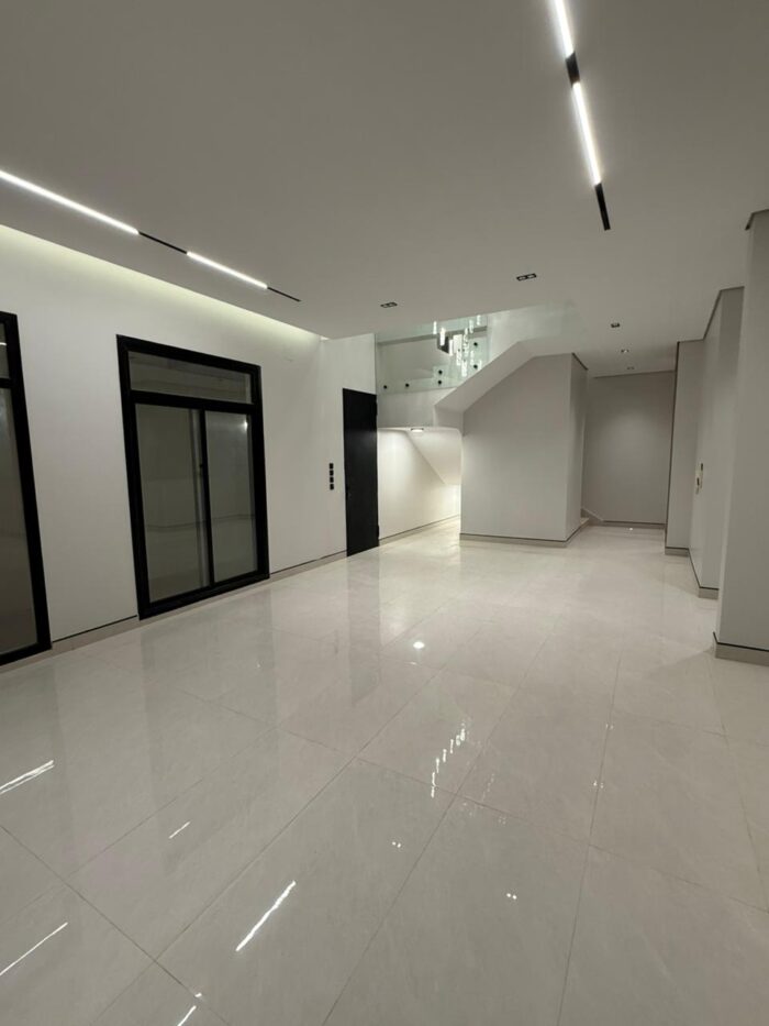 ⁦فيلا فاخرة مع شقة مستقلة للبيع بحي المعيزلية - شرق الرياض⁩ - الصورة ⁦10⁩