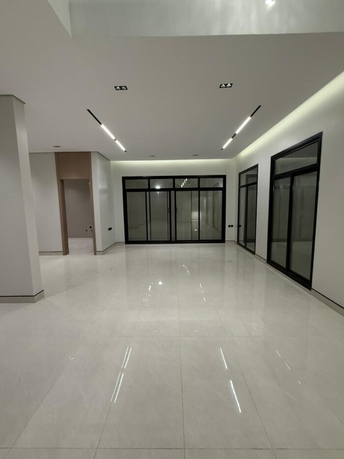 ⁦فيلا فاخرة مع شقة مستقلة للبيع بحي المعيزلية - شرق الرياض⁩ - الصورة ⁦6⁩