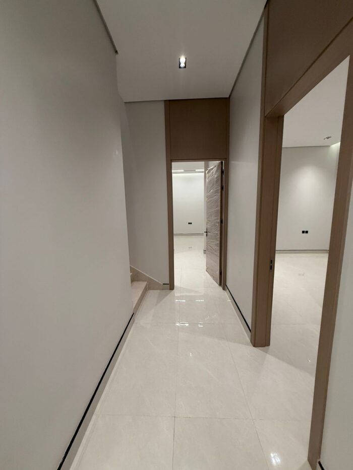 ⁦فيلا فاخرة مع شقة مستقلة للبيع بحي المعيزلية - شرق الرياض⁩ - الصورة ⁦18⁩