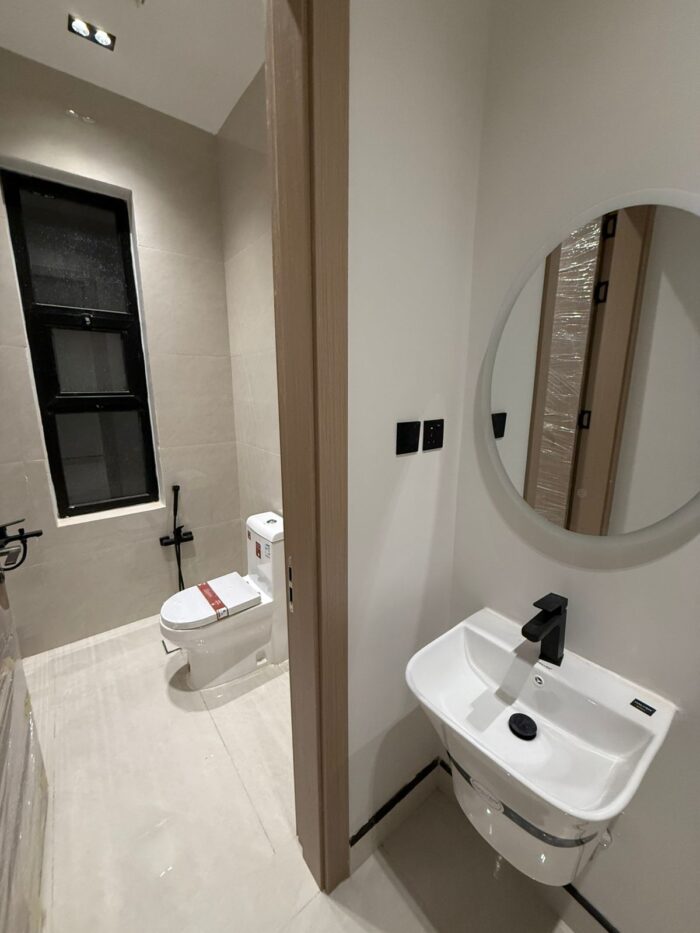 ⁦فيلا فاخرة مع شقة مستقلة للبيع بحي المعيزلية - شرق الرياض⁩ - الصورة ⁦19⁩