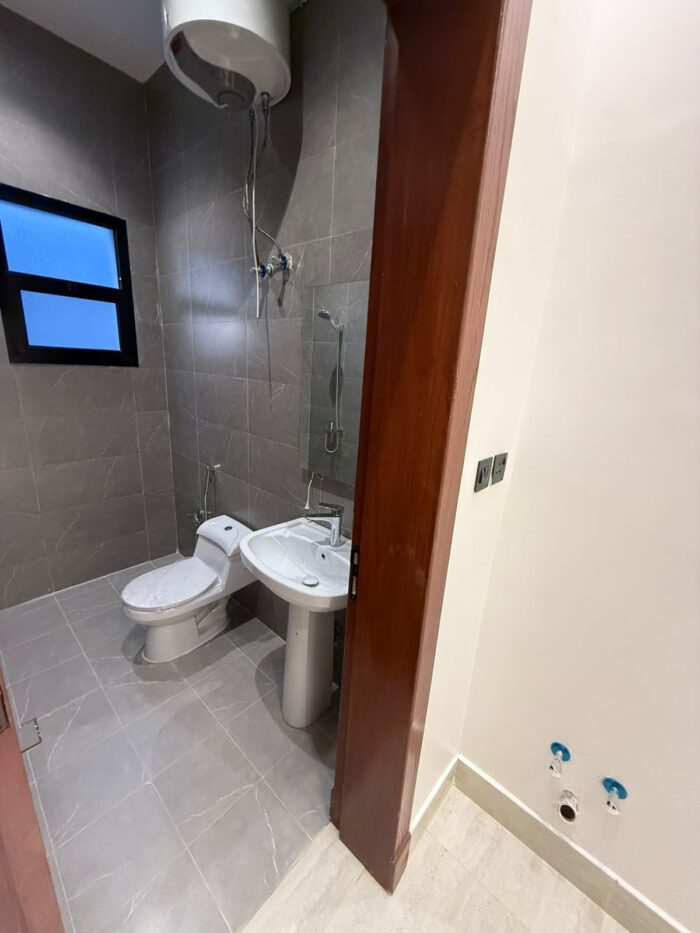 ⁦أدوار أرضية فاخرة للبيع حي الرمال - شرق الرياض⁩ - الصورة ⁦5⁩