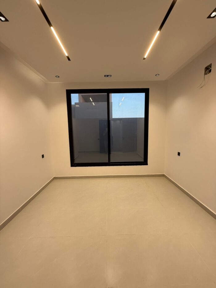 ⁦شقة فاخرة 5 غرف بسعر 550 الف - شرق الرياض⁩ - الصورة ⁦3⁩