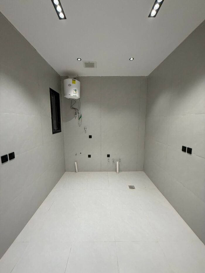 ⁦شقة فاخرة 5 غرف بسعر 550 الف - شرق الرياض⁩ - الصورة ⁦5⁩