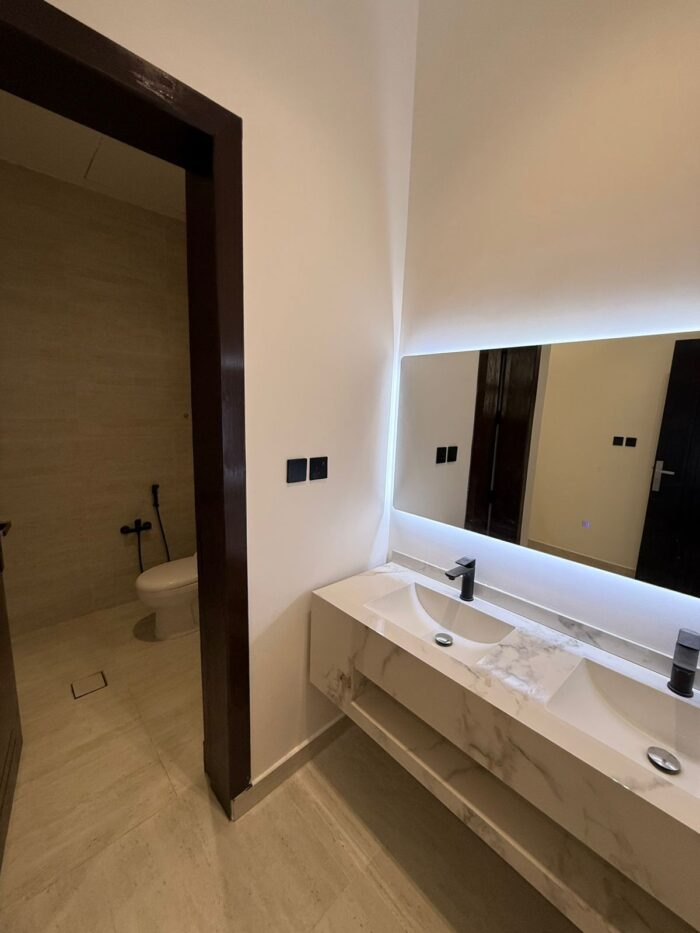 ⁦أدوار علوية فاخرة للبيع حي المعيزلية - شرق الرياض⁩ - الصورة ⁦8⁩