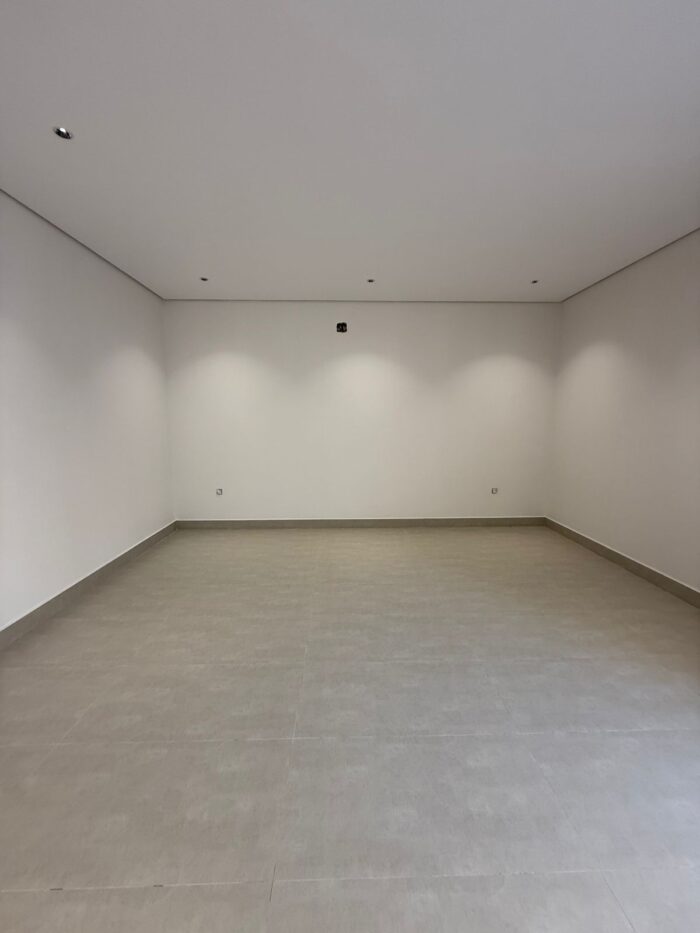 ⁦أدوار أرضية فاخرة للبيع مخطط غصون الجنادرية - شرق الرياض⁩ - الصورة ⁦10⁩