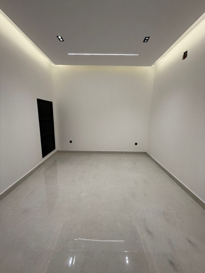 ⁦أدوار أرضية فاخرة ومساحات كبيرة للبيع - شرق الرياض⁩ - الصورة ⁦3⁩