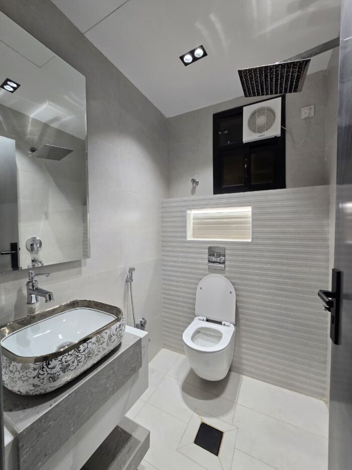 ⁦شقق علوية فاخرة للبيع حي المعارض - خميس مشيط⁩ - الصورة ⁦12⁩