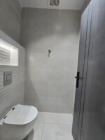 ⁦شقق علوية فاخرة للبيع حي المعارض - خميس مشيط⁩ - الصورة ⁦17⁩