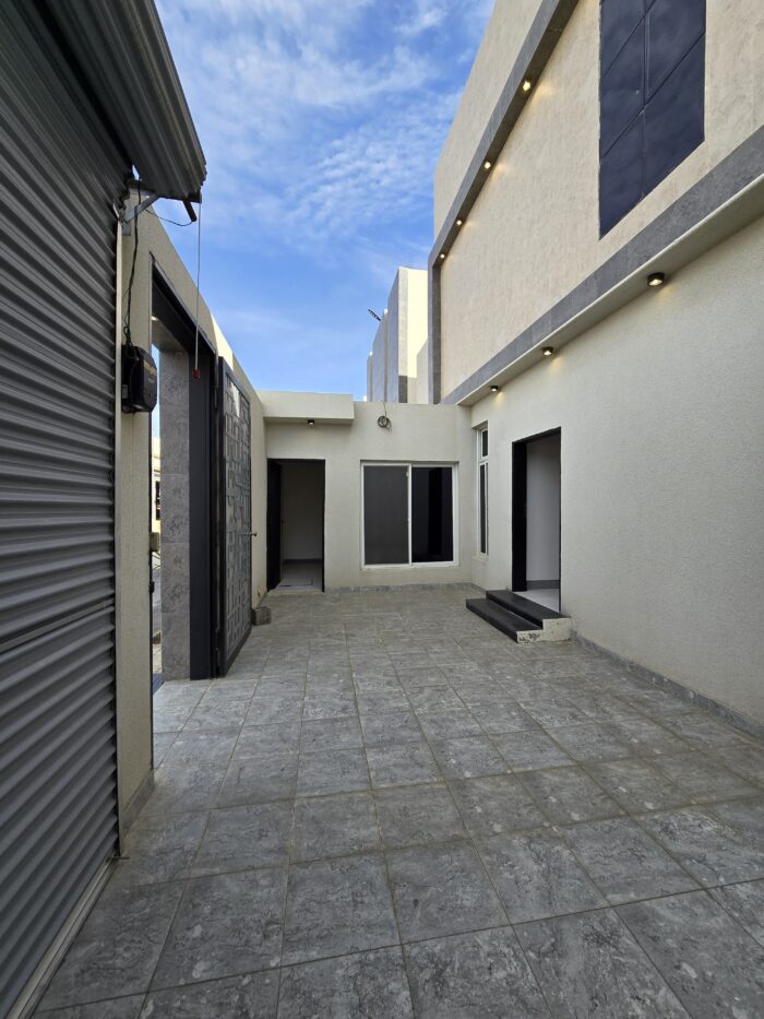 ⁦فيلا فاخرة للبيع حي الإسكان - خميس مشيط⁩ - الصورة ⁦3⁩